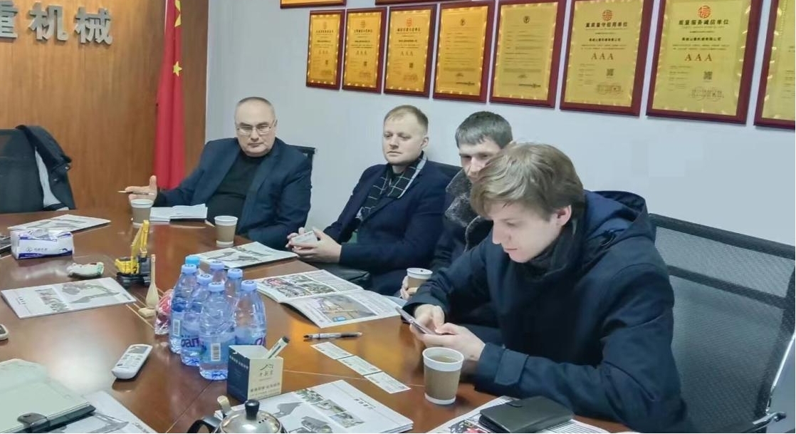 Гости издалека – приезжают российские клиенты Гости издалека – приезжают российские клиенты
